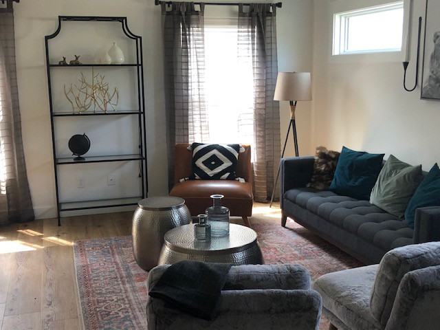 1009 Dansby Dr - Photo 3 of 38