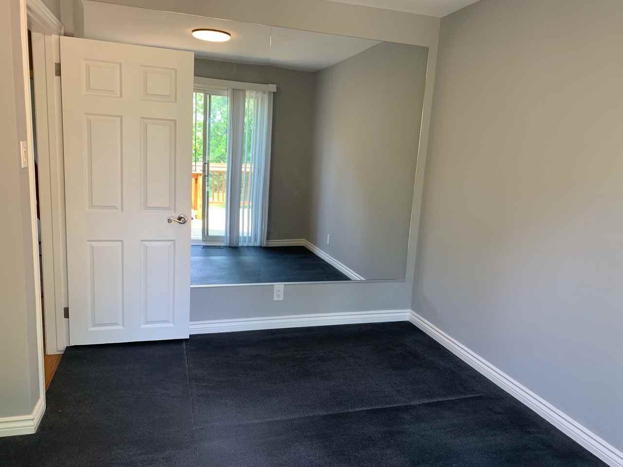 655 Seventh Ave - Photo 3 of 15