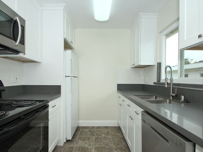 415 Del Medio Ave #09