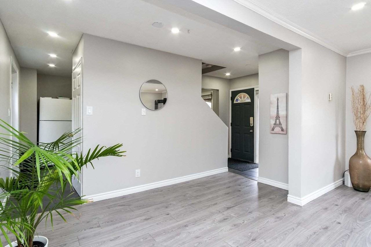 29 Haley Crt - Photo 2 of 15