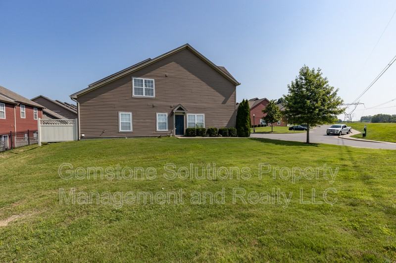 8734 Ambonnay Dr - Photo 3 of 28