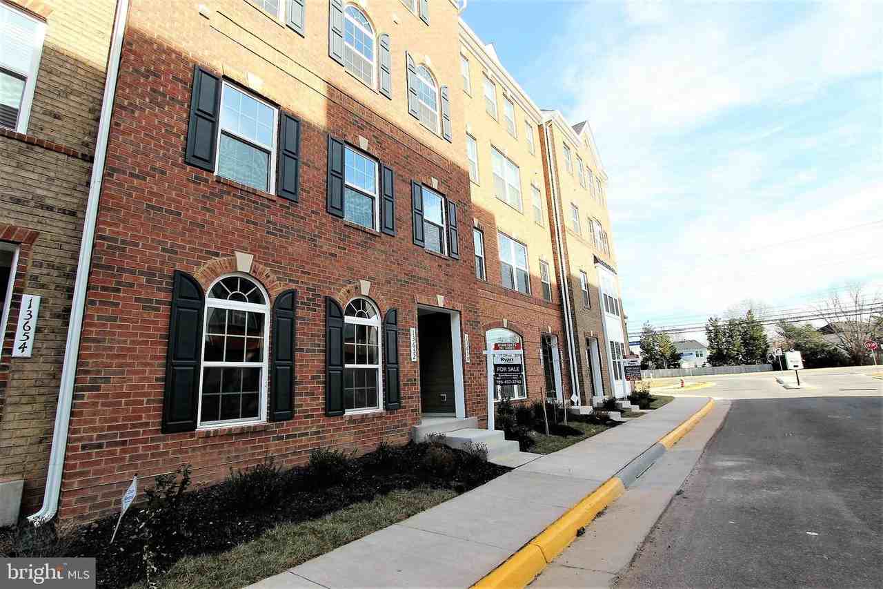 13652 Endeavour Dr Unit 20g - Photo 3 of 33