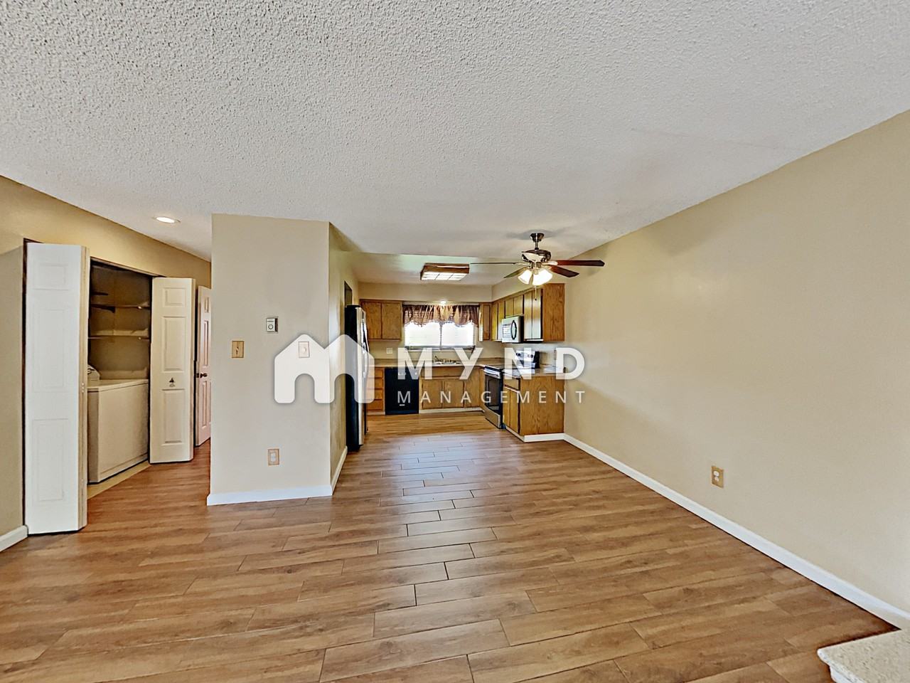 427 Smithridge Park - Photo 2 of 18