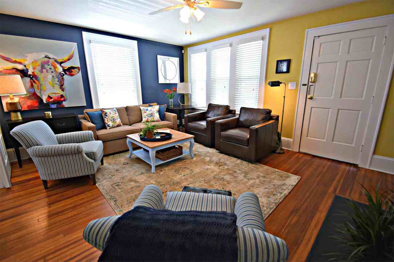 1621 Kenilworth Ave #1 - Photo 6 of 18