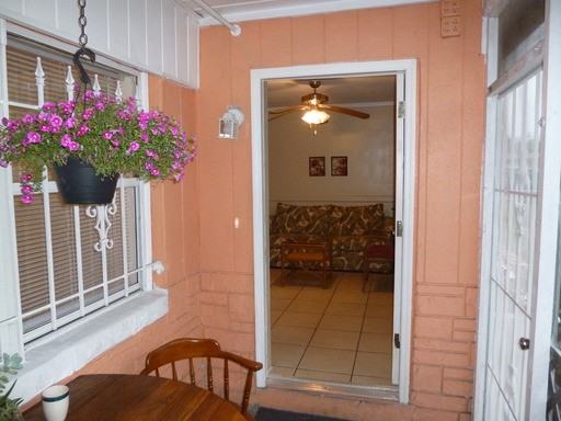 4313 Aetna Dr - Photo 3 of 23