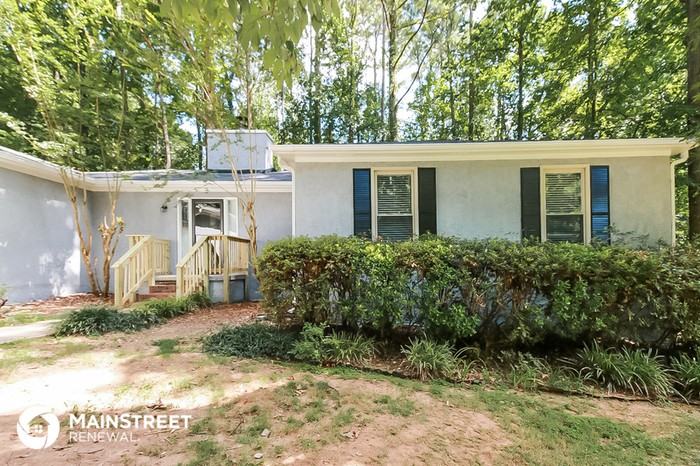 8691 Twin Oaks Dr - Photo 3 of 17