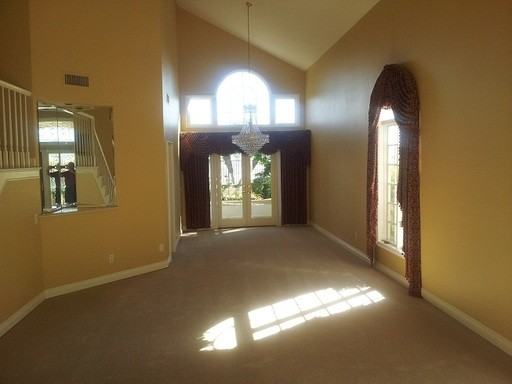 16 Charmony - Photo 2 of 9