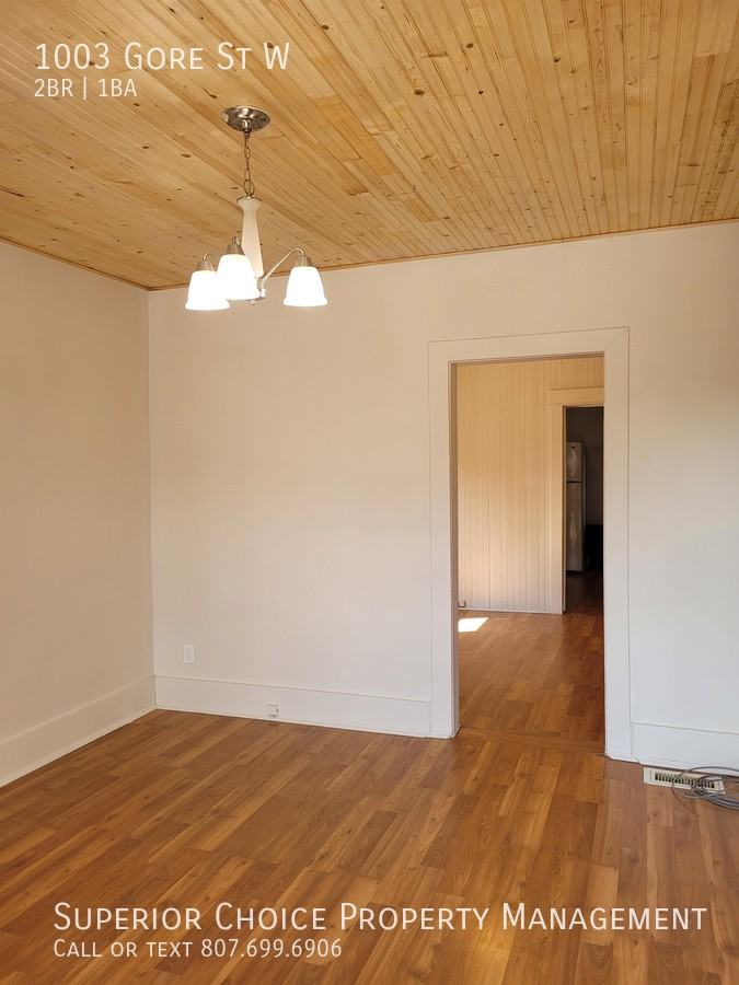 1003 Gore St W - Photo 2 of 28