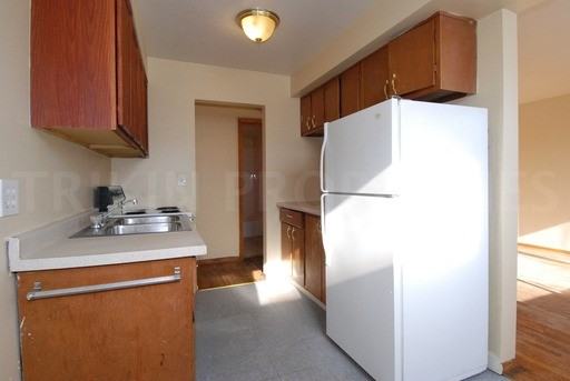 1736 Case Ave E #8 - Photo 3 of 13