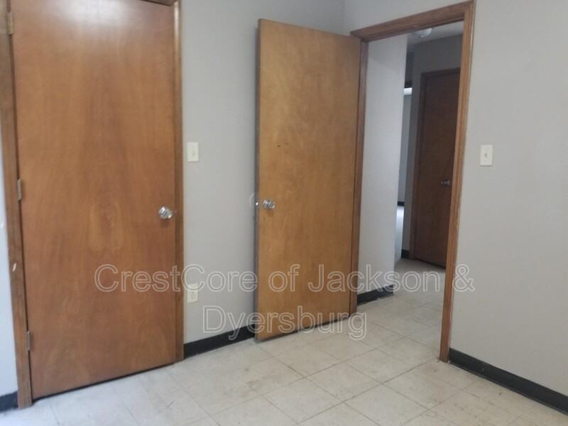 310 Holly St #D - Photo 2 of 10