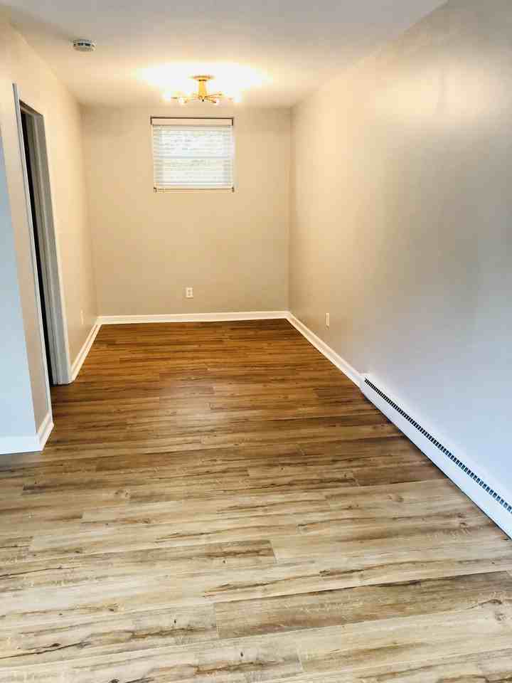 26 East Hills Drive 26 - Photo 3 of 13