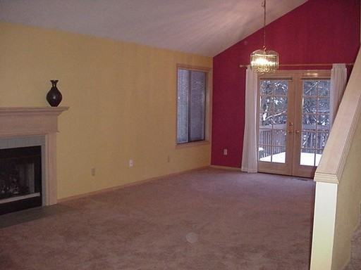 10981 SW Chateau Ln - Photo 3 of 11