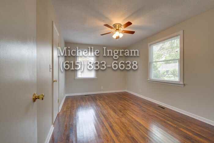 221 Raymond St - Photo 3 of 14