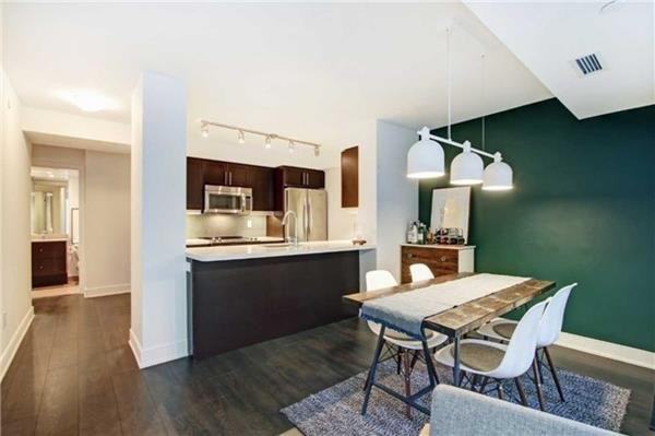 525 Adelaide Street West #0303