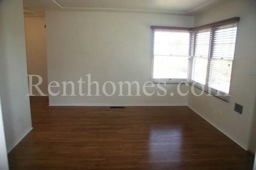 4545 Granger St - Photo 3 of 6