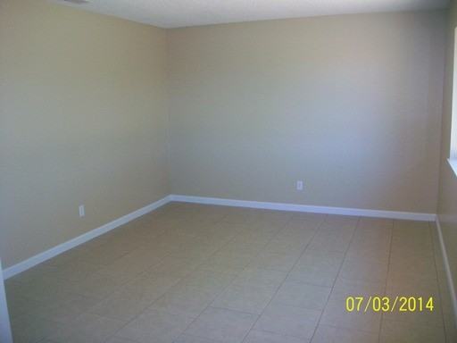 458 W Naranjo Blvd - Photo 3 of 8