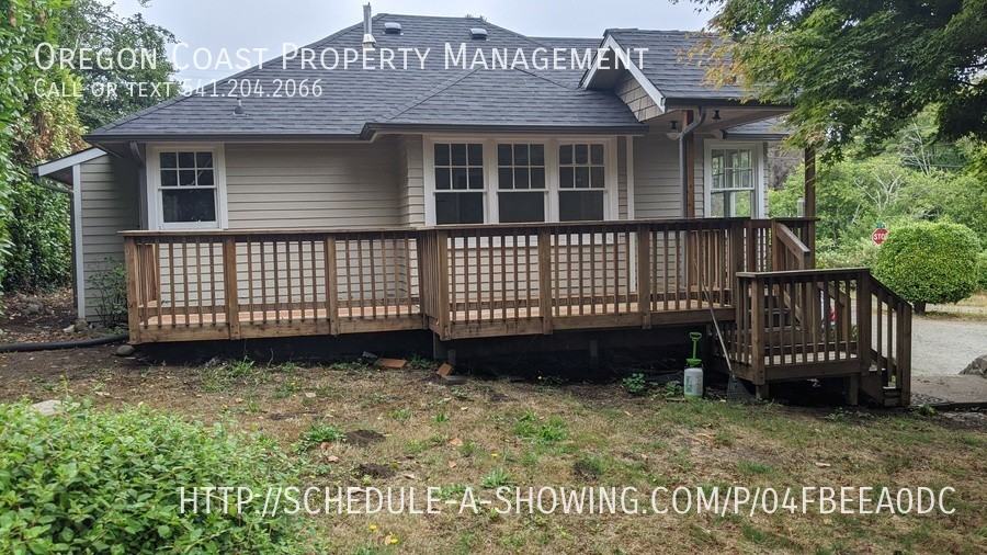 4931 Ne I Ave - Photo 2 of 7