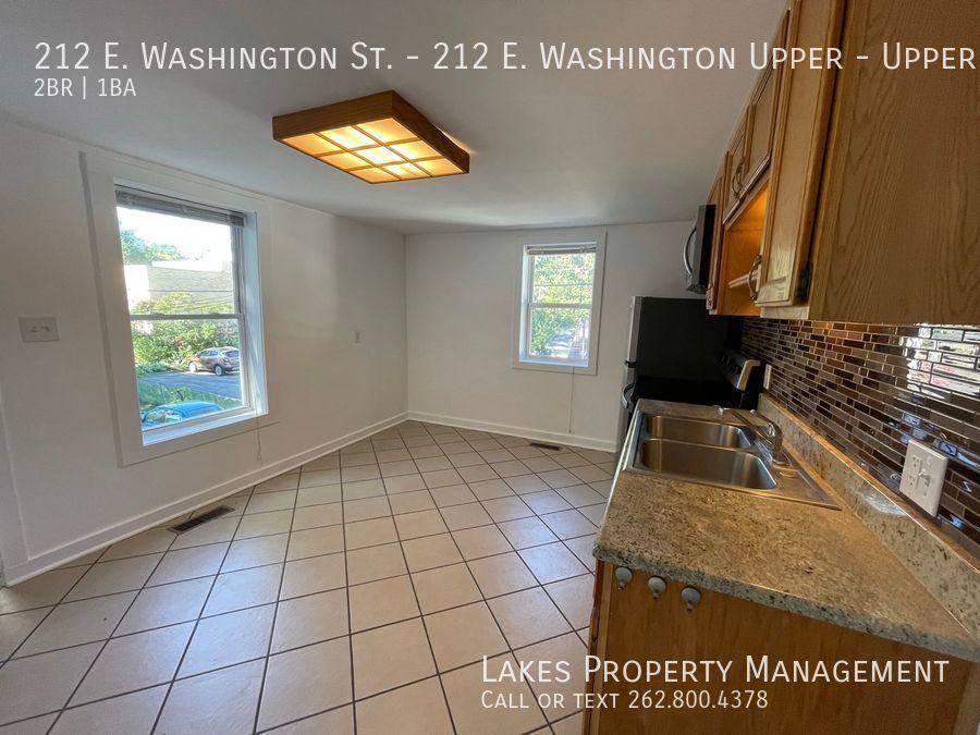 212 212 E. Washington St. - 212 E. Washington Upper - Photo 4 of 10