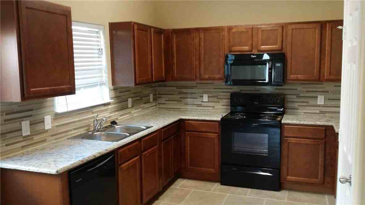 704 East College Avenue #1 - Photo 4 of 21