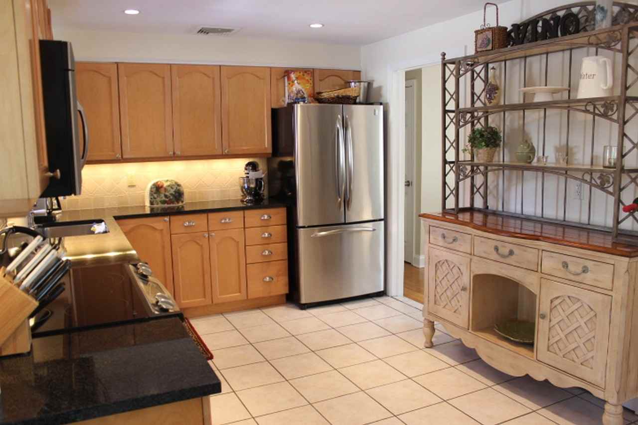 28 Fullin Ct - Photo 2 of 13