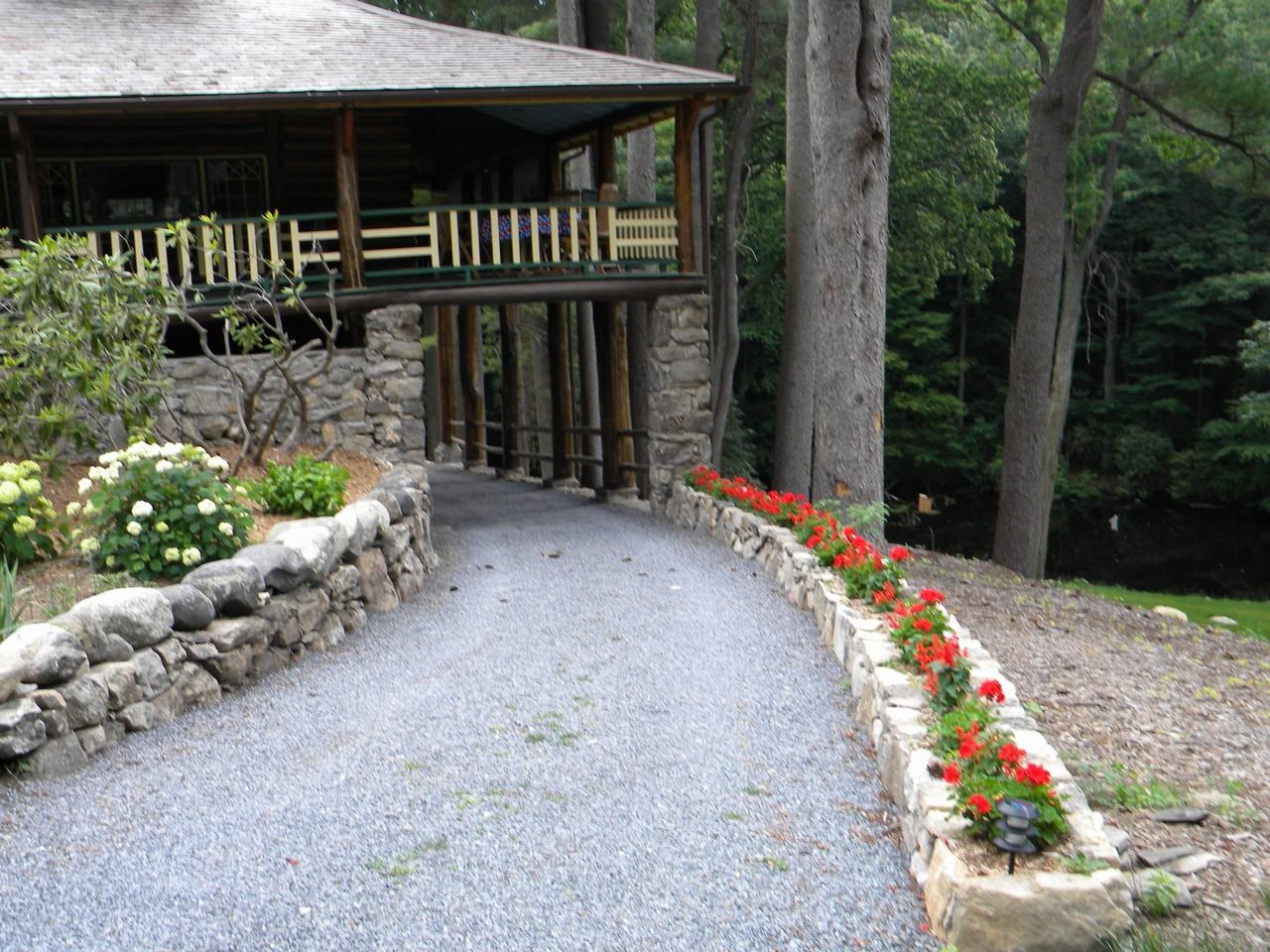 247 Old Long Ridge Rd - Photo 2 of 14