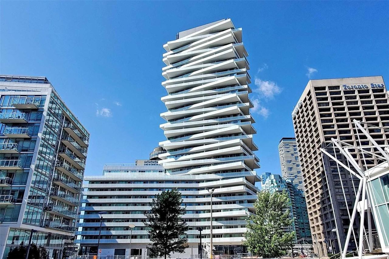 15 Queens Quay E #1603,