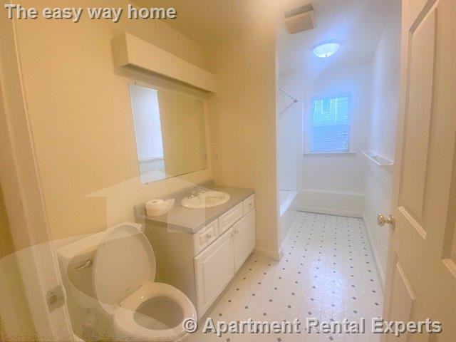 3 Kent Ct #1 - Photo 6 of 17