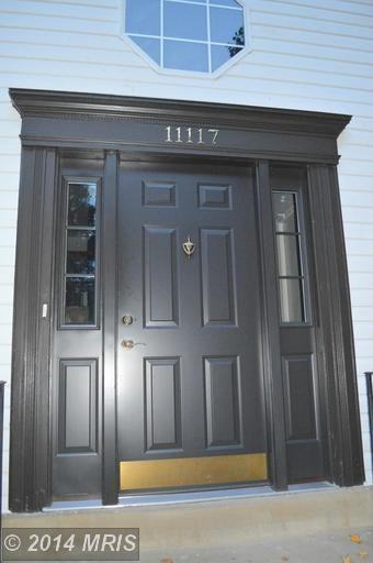 11117 Surry Woods Ct - Photo 2 of 29