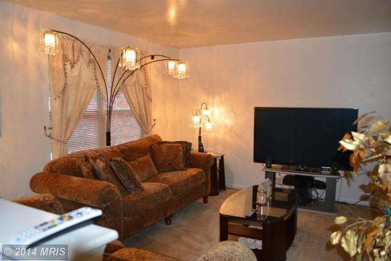 11117 Surry Woods Ct - Photo 3 of 29