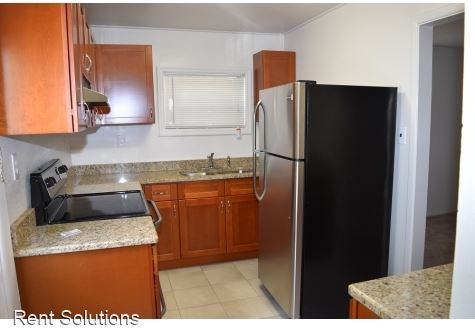 1910 W State St - Photo 3 of 10