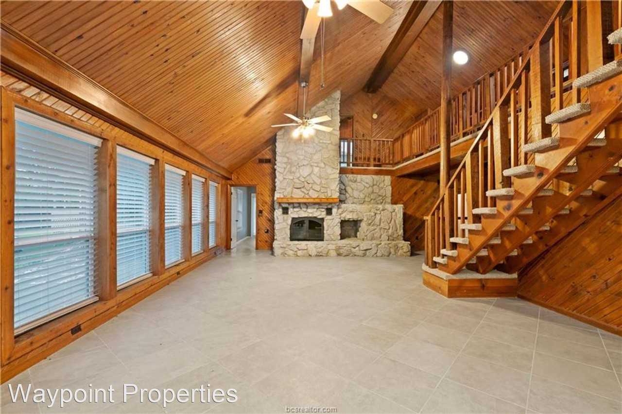 1610 Emerald Pkwy - Photo 2 of 32