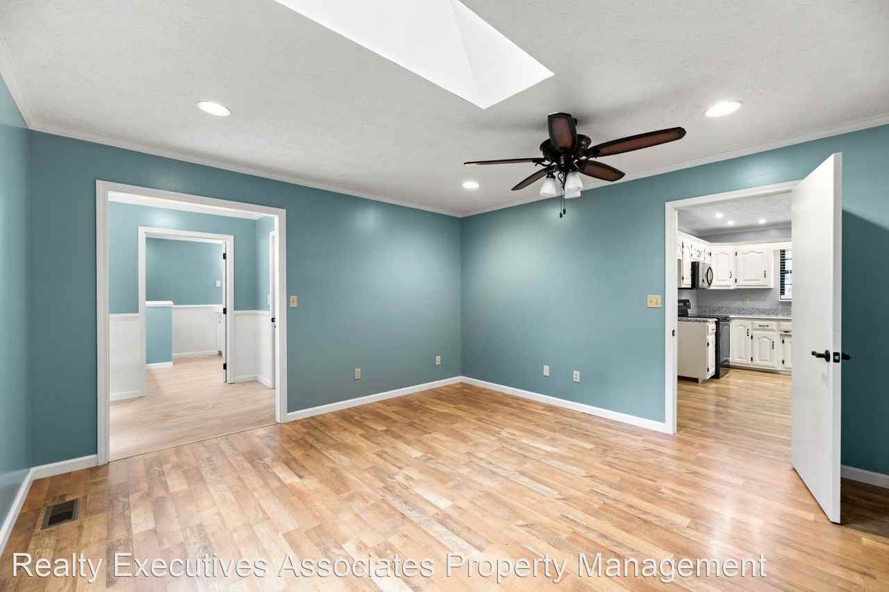 3525 Mcghee Rd - Photo 3 of 21