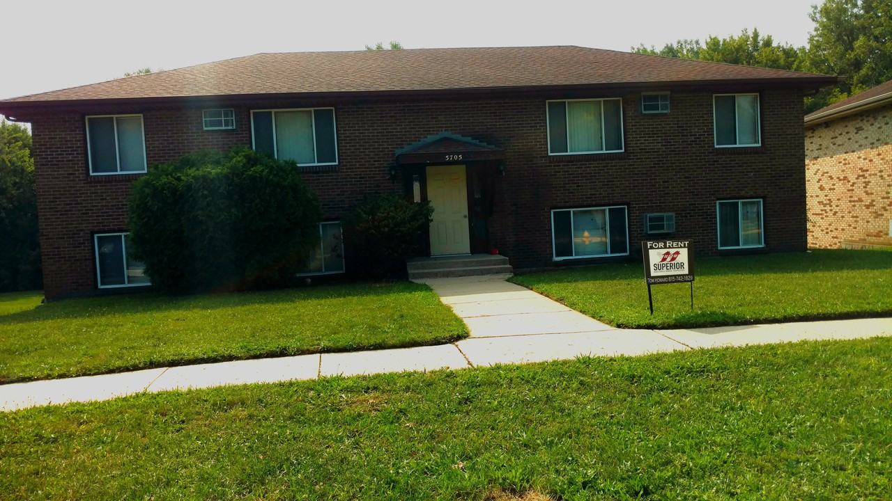 5705 Whispering Way Apartments in Loves Park, IL 61111 Zumper