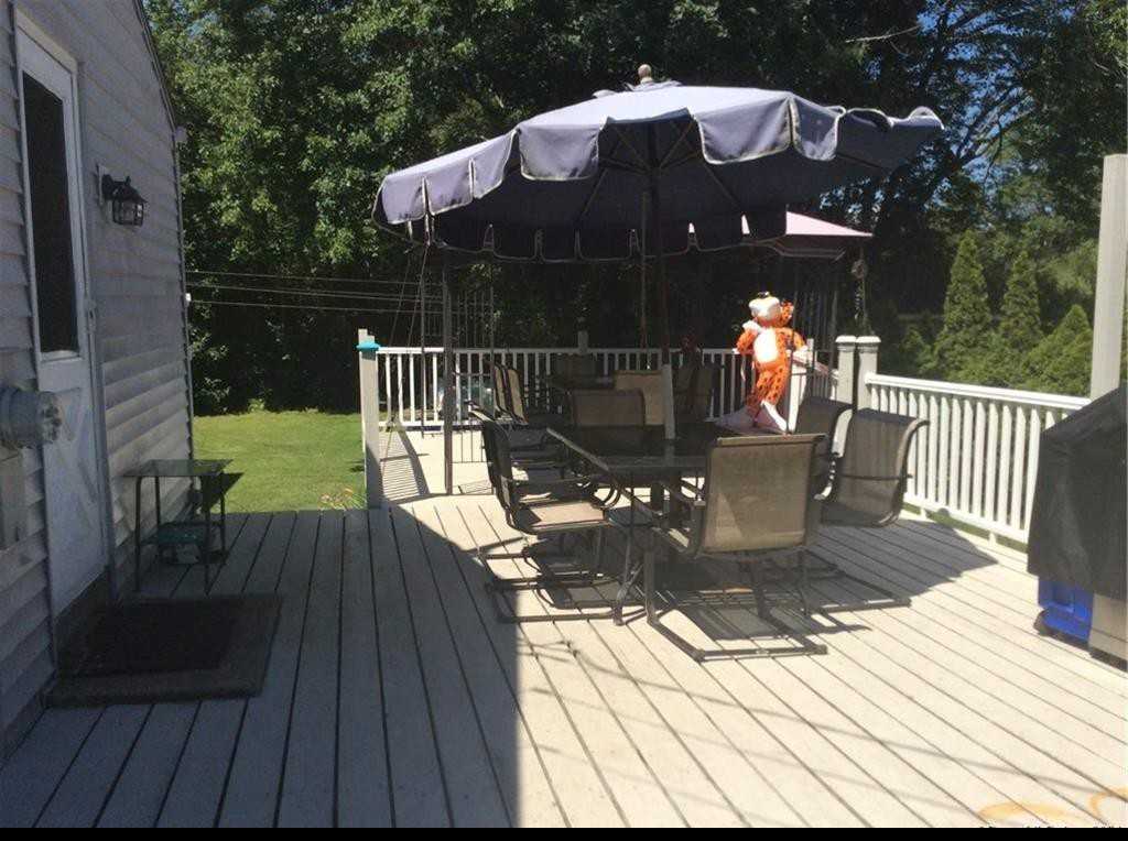 43 Riverview Rd - Photo 3 of 20