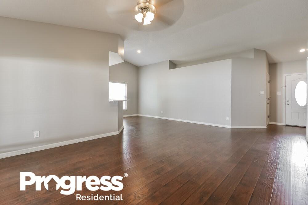 1532 Gardner Dr - Photo 3 of 16