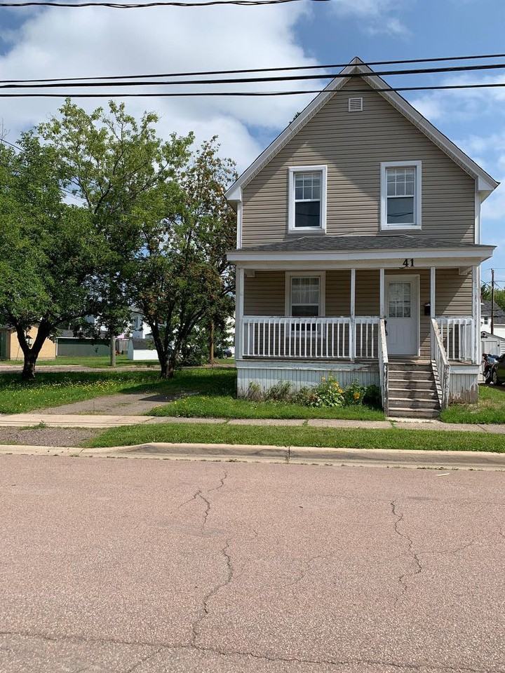 41 Carlyle St - Photo 2 of 14