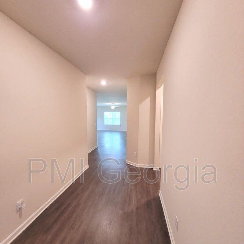 120 Innis Brook Cir - Photo 2 of 18