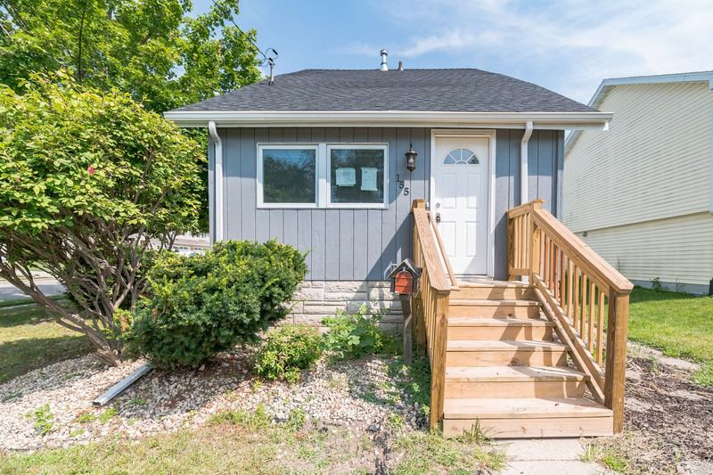 155 E Lincoln St - Photo 2 of 16