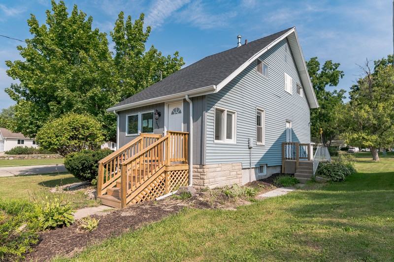 155 E Lincoln St - Photo 3 of 16