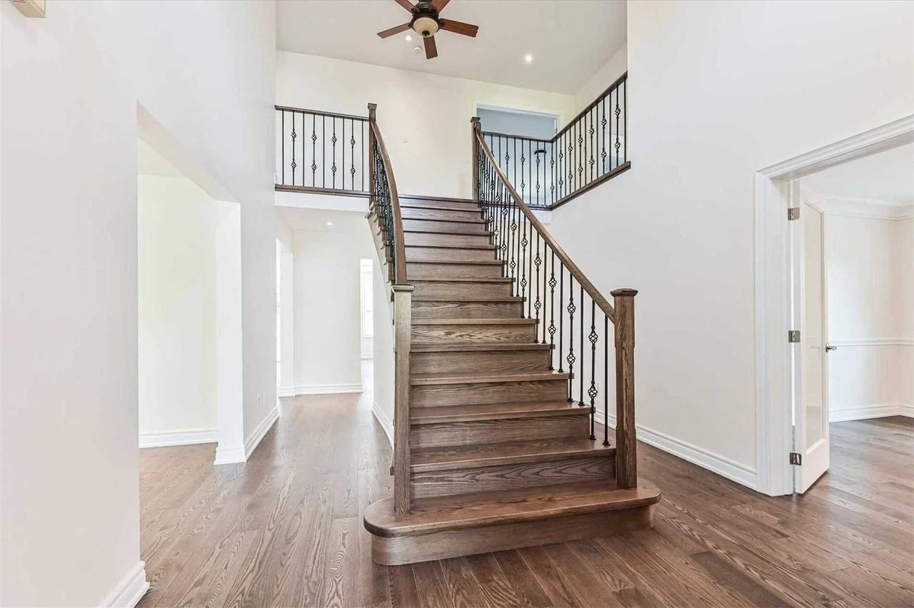 38 Squire Drive - Photo 3 of 26