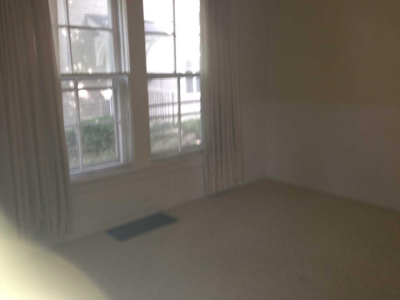 545 Greenwood Ave Se #545 - Photo 2 of 9