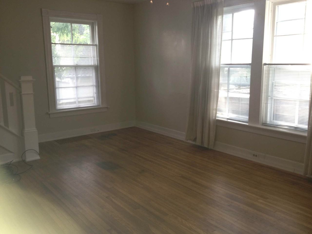 545 Greenwood Ave Se #545 - Photo 3 of 9