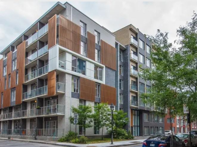109 Rue Charlotte #303