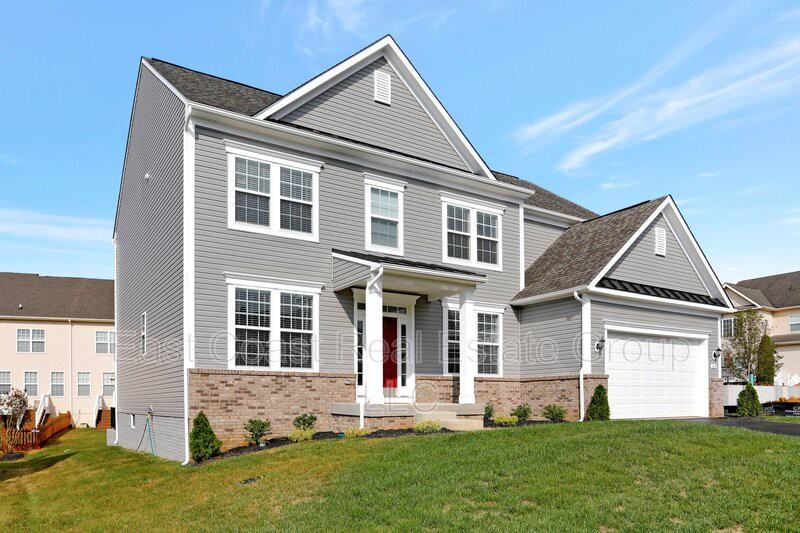 204 Station Ter W - Photo 4 of 50