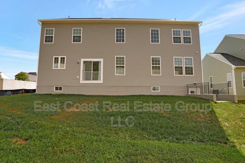 204 Station Ter W - Photo 5 of 50