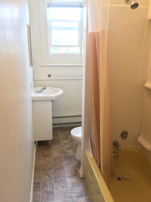 2720 12th Ave - Photo 3 of 8