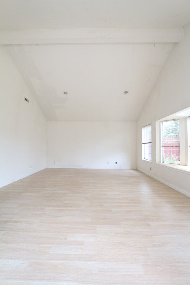 42818 Gatewood St - Photo 3 of 7