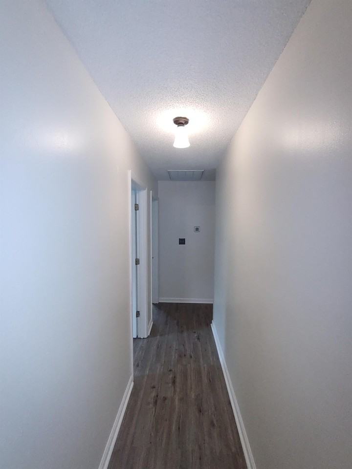 1007 Kinsey Dr Se #1 - Photo 4 of 10