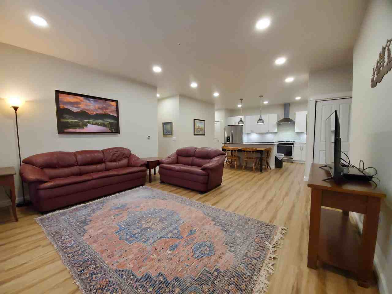 2222B Willow Dr #33 - Photo 5 of 11