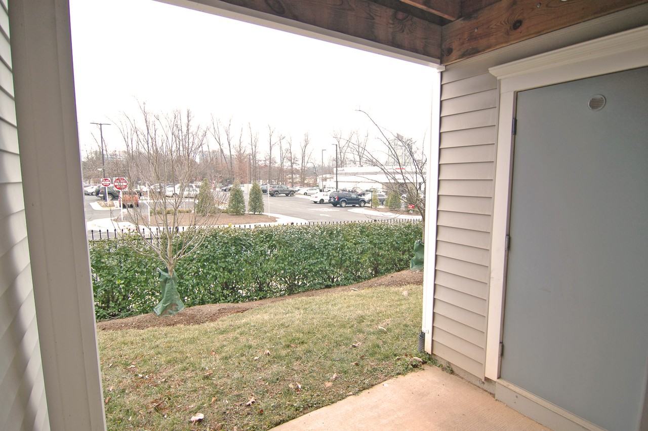 12817 Fair Briar Ln - Photo 3 of 25